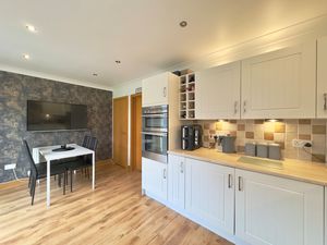 Photo 12- click for photo gallery